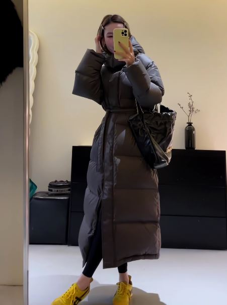 Viraler langer Puffermantel