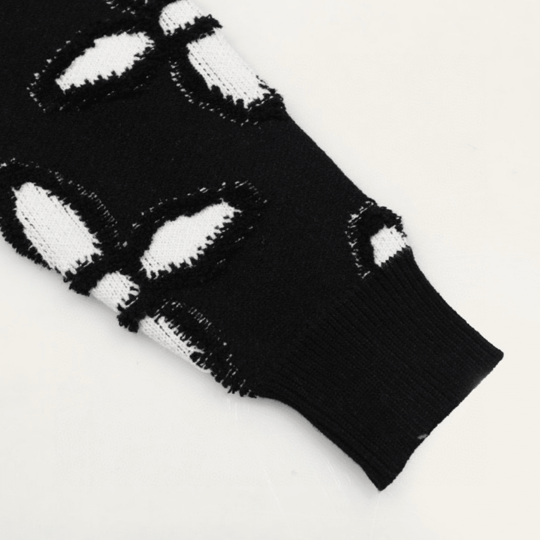 LV Monogram Sweater - Nov - ell - fas - ion