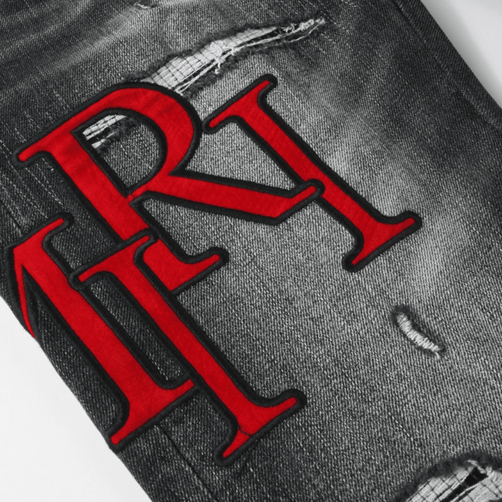 Amr Staggered Red Logo Jeans - Nov - ell - fas - ion