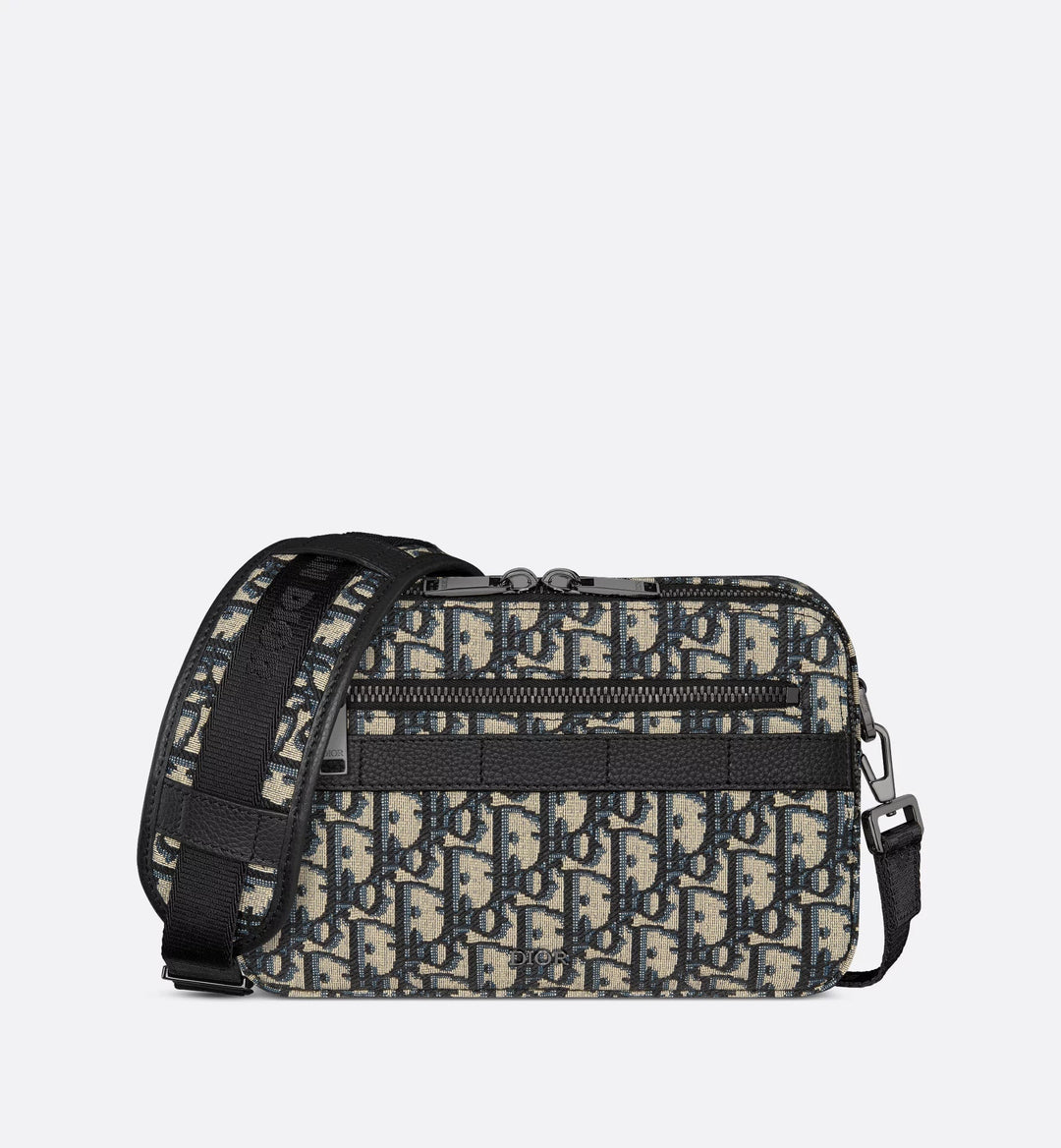 Pouch mit Reißverschluss und Riemen