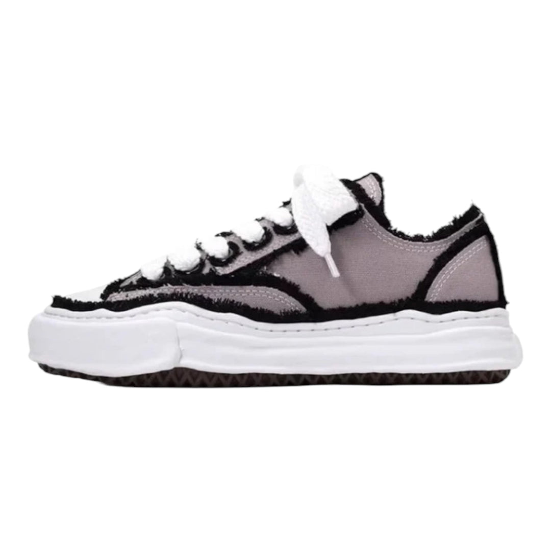 FLARED LOW SNEAKER