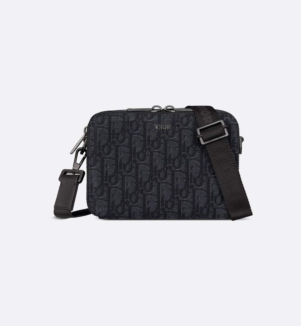 Pouch mit Reißverschluss und Riemen - Nov - ell - fas - ion