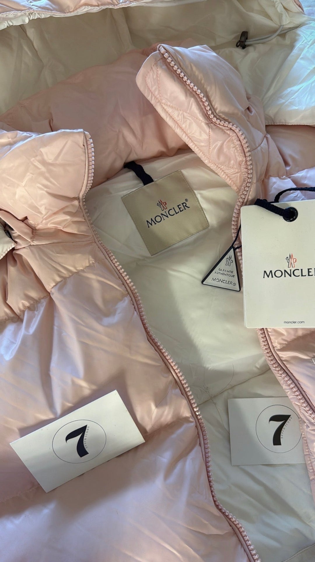 Moncler coat baby pink - Nov - ell - fas - ion