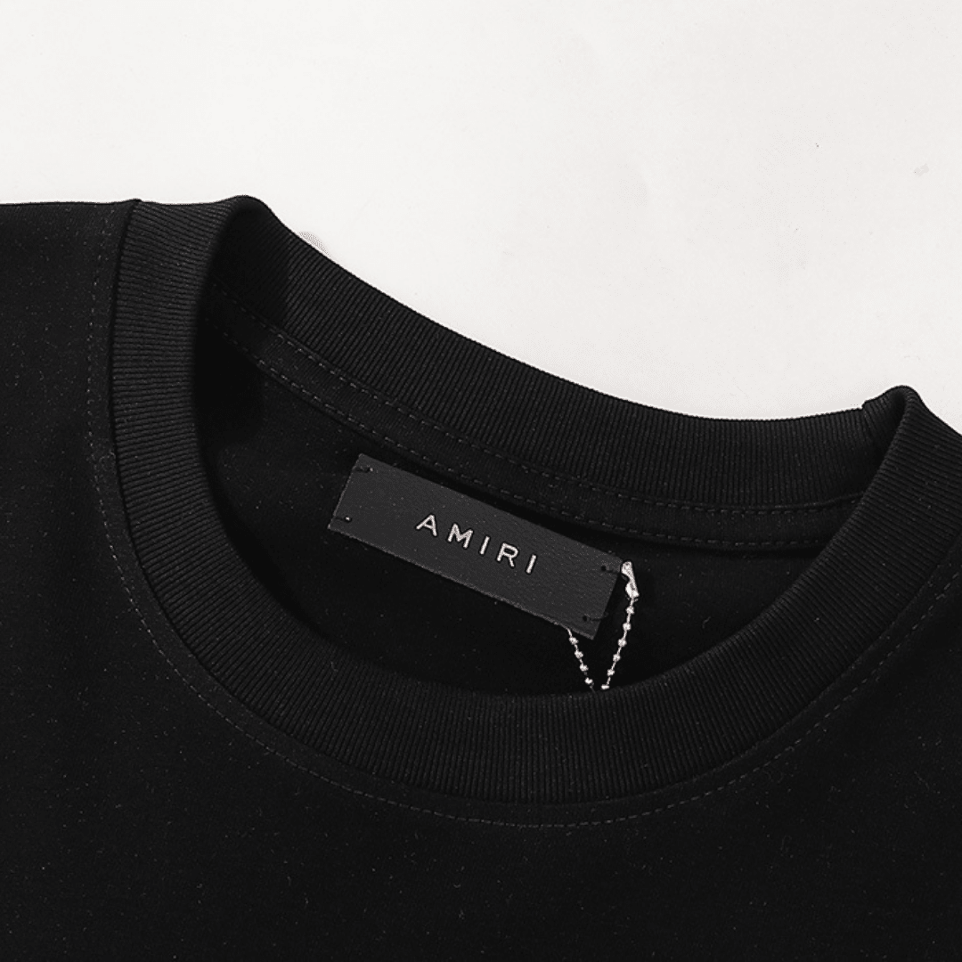 Amr Staggered Logo T-shirt - Nov - ell - fas - ion