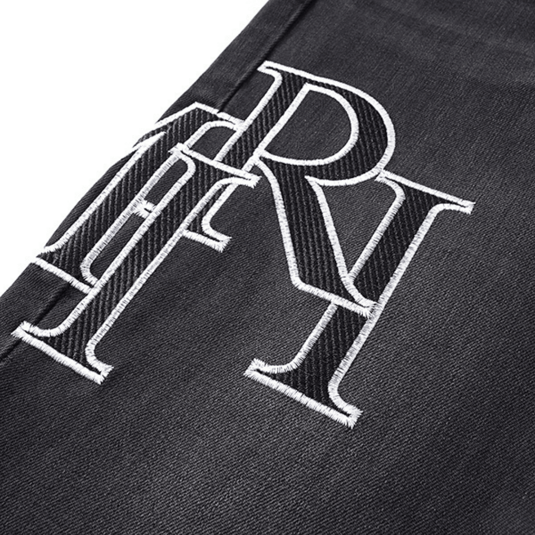 Amr Staggered Logo Jeans - BabyLuxee.de