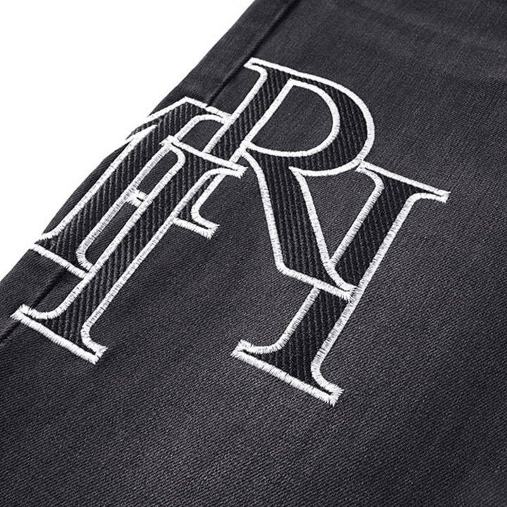 Amr Staggered Logo Jeans - BabyLuxee.de