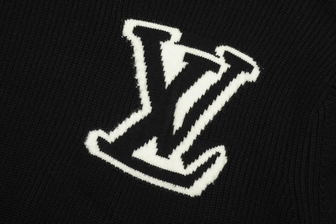 'LV' Knit - Nov - ell - fas - ion