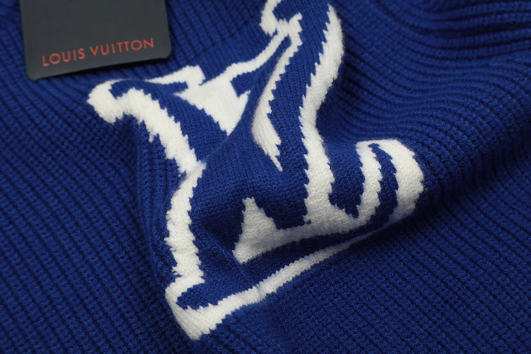 'LV' Knit - Nov - ell - fas - ion