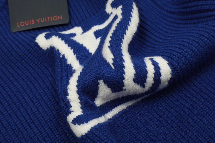 'LV' Knit - Nov - ell - fas - ion