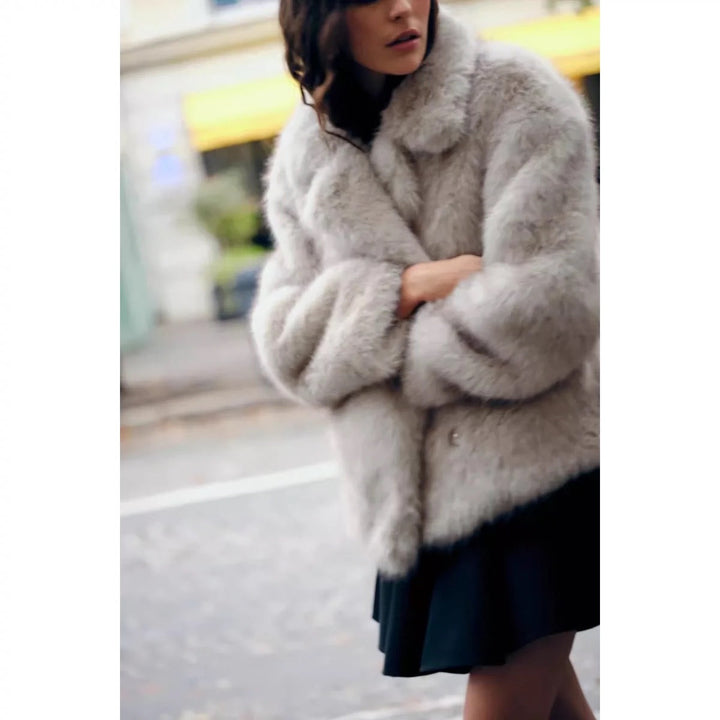 Virale Fleece Jacket