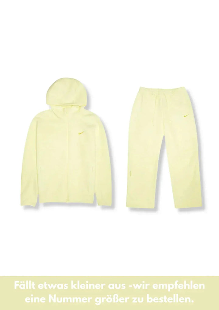 VIRALER TRACKSUIT - Nov - ell - fas - ion