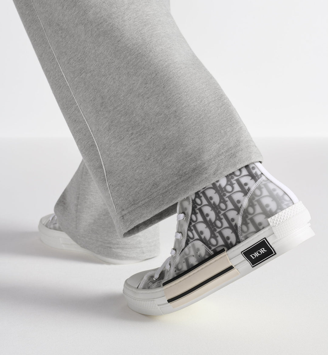 B23 League High Top Sneaker