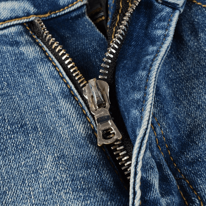 Amr Logo Distressed Jeans - Novell "Fashion"