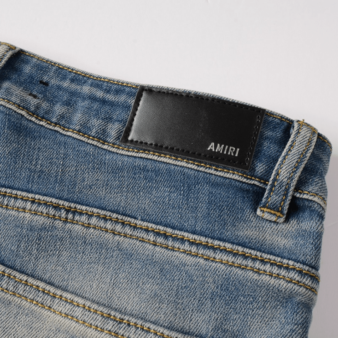 Amr Patch Distressed Jeans - Novell "Fashion"