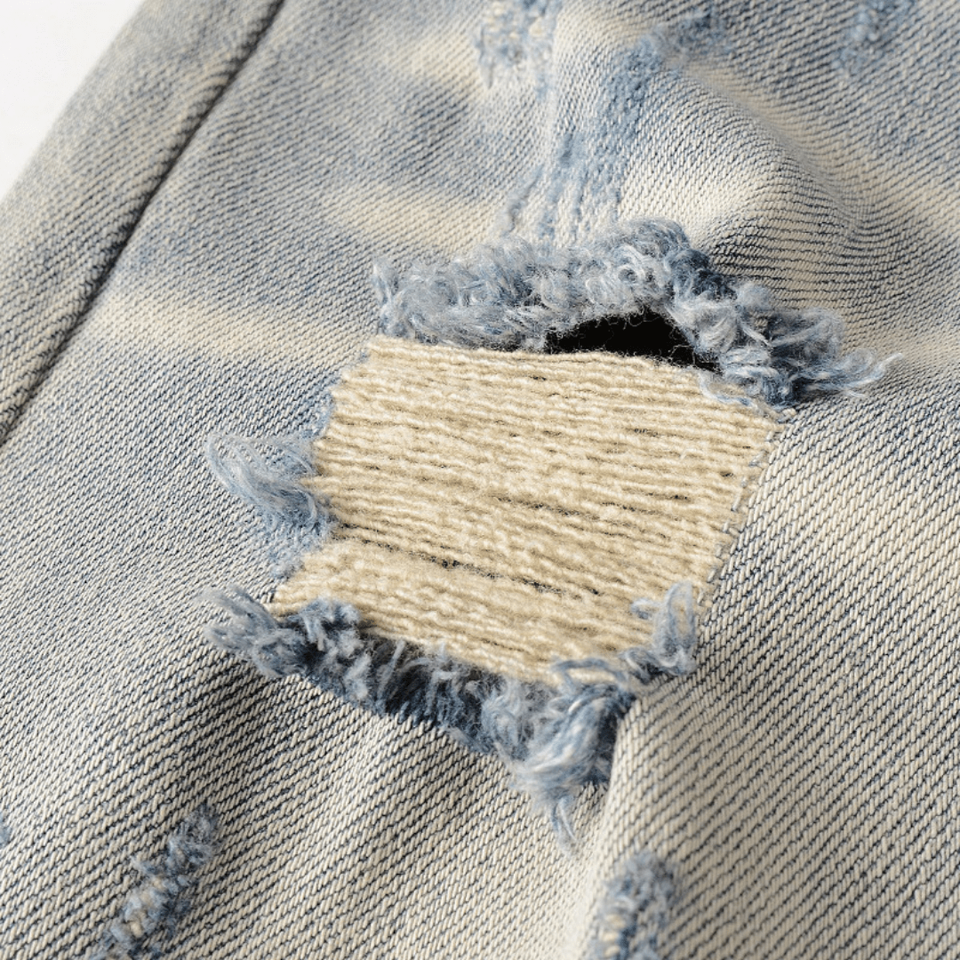 Amr Patch Distressed Jeans - Novell "Fashion"