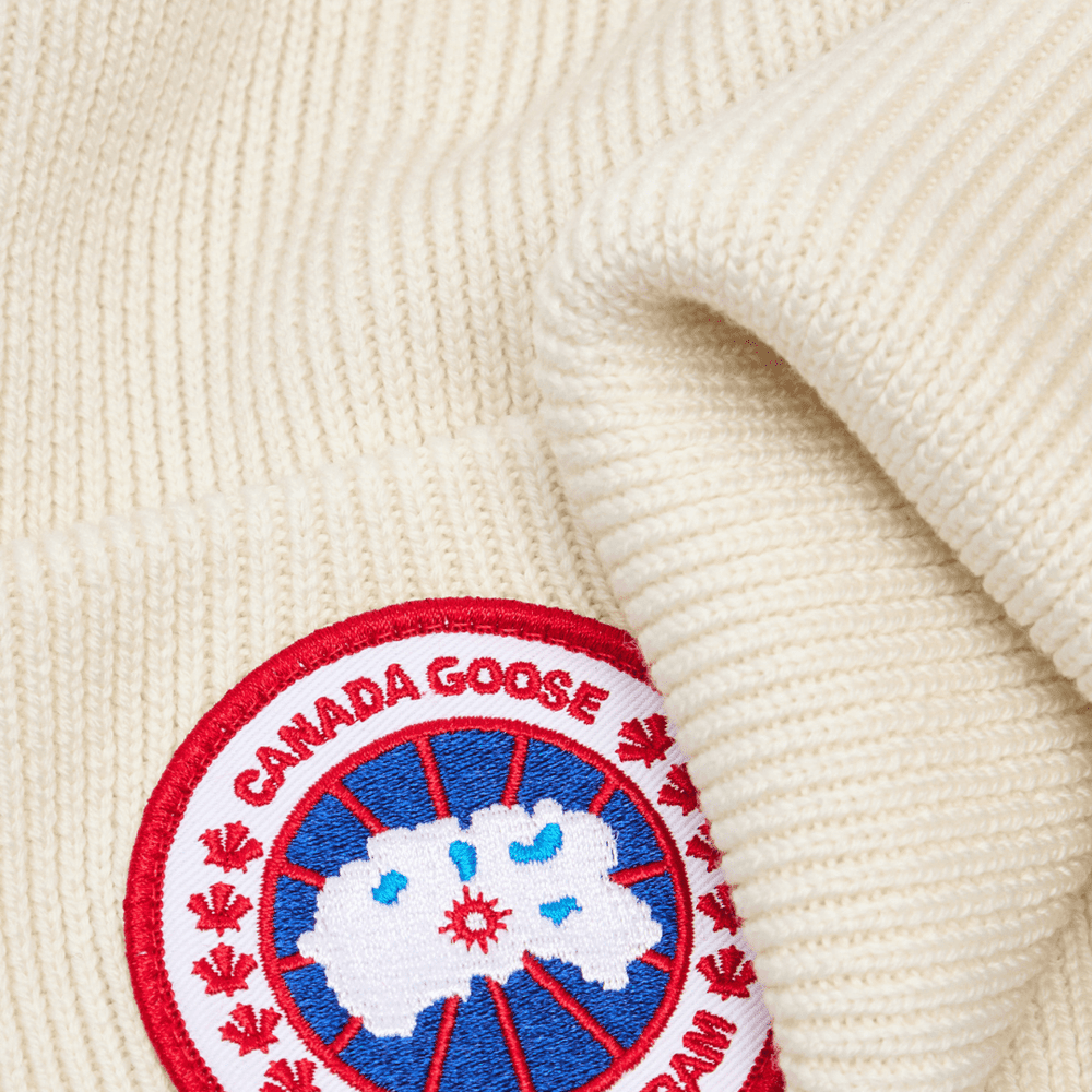 Goose Beige Beanie - Novell "Fashion"